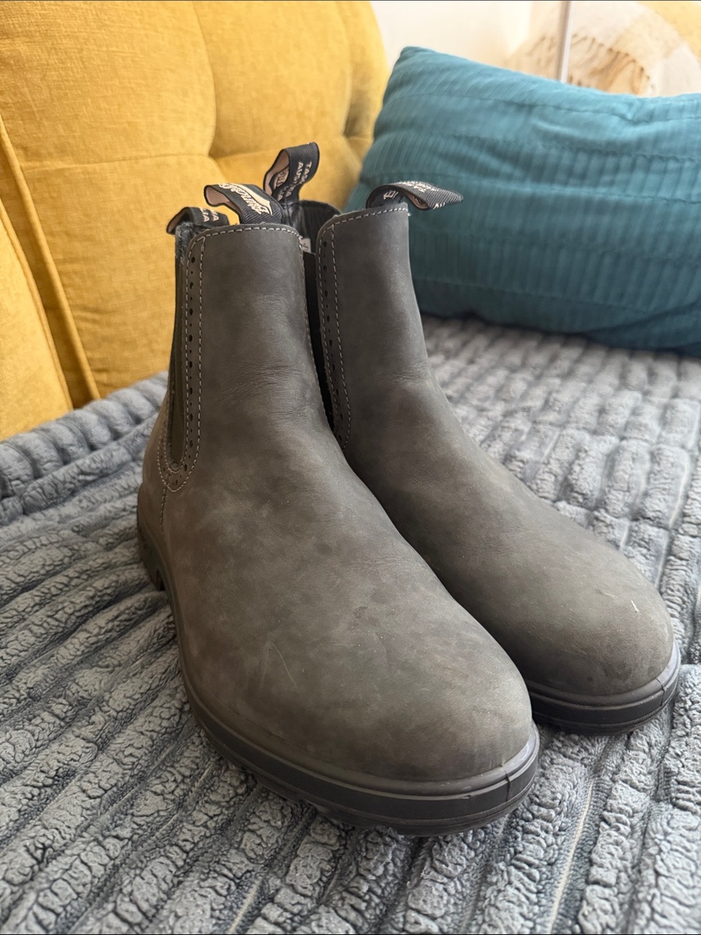 Blundstone Gray Chelsea Ankle Boots - Picture 6 of 6